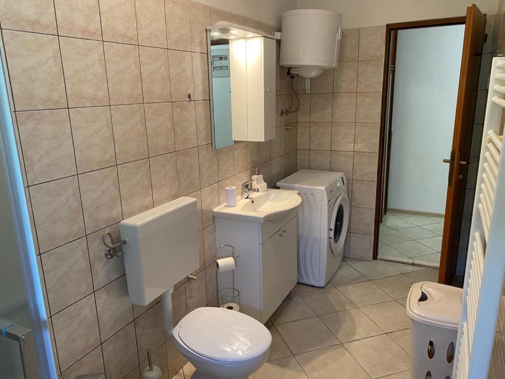 Apartmani Josipa Trogir Exterior photo
